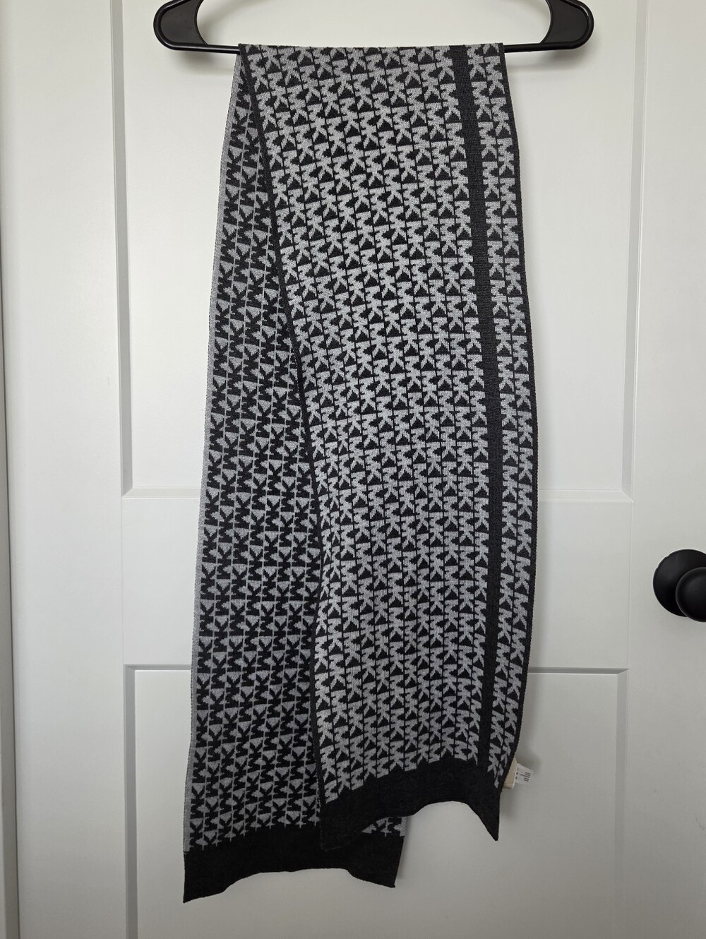Michael Kors Gray & Black MK Patterned Scarf. Size O/S. #SW